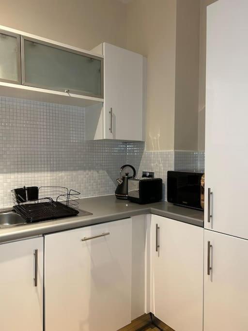 -smart Tv - Free Parking Onsite Birmingham