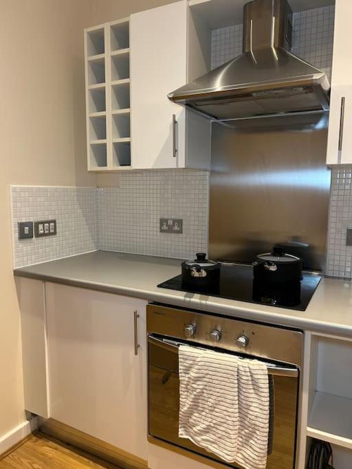 Apartment -smart Tv - Free Parking Onsite *