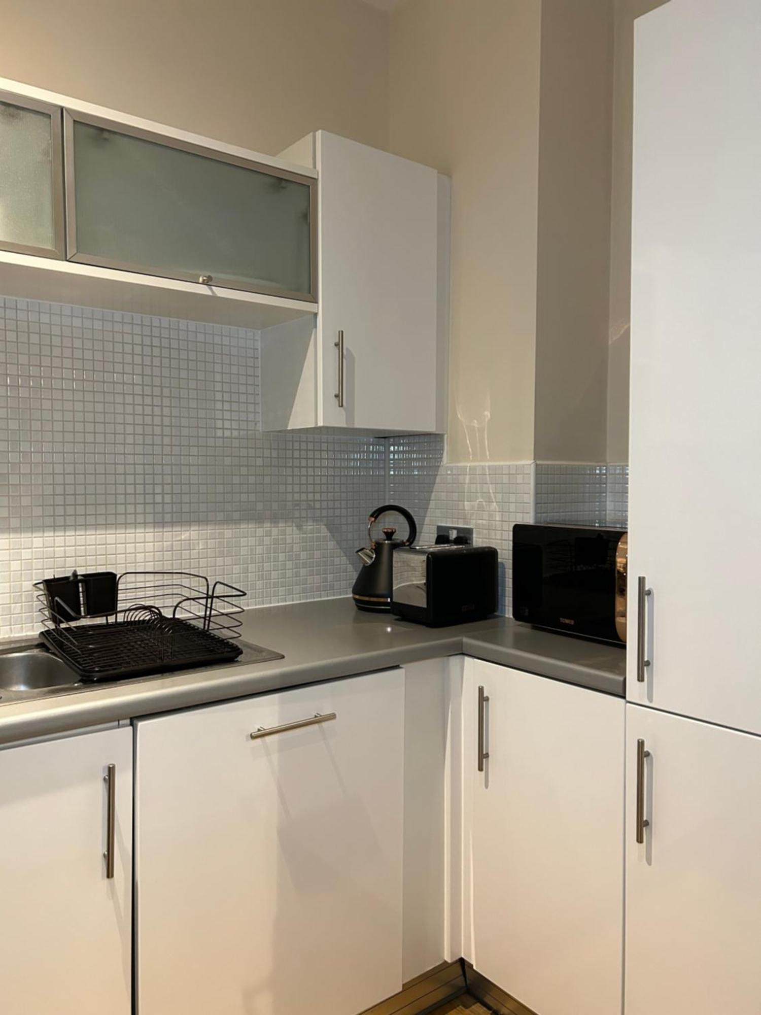 -smart Tv - Free Parking Onsite Birmingham