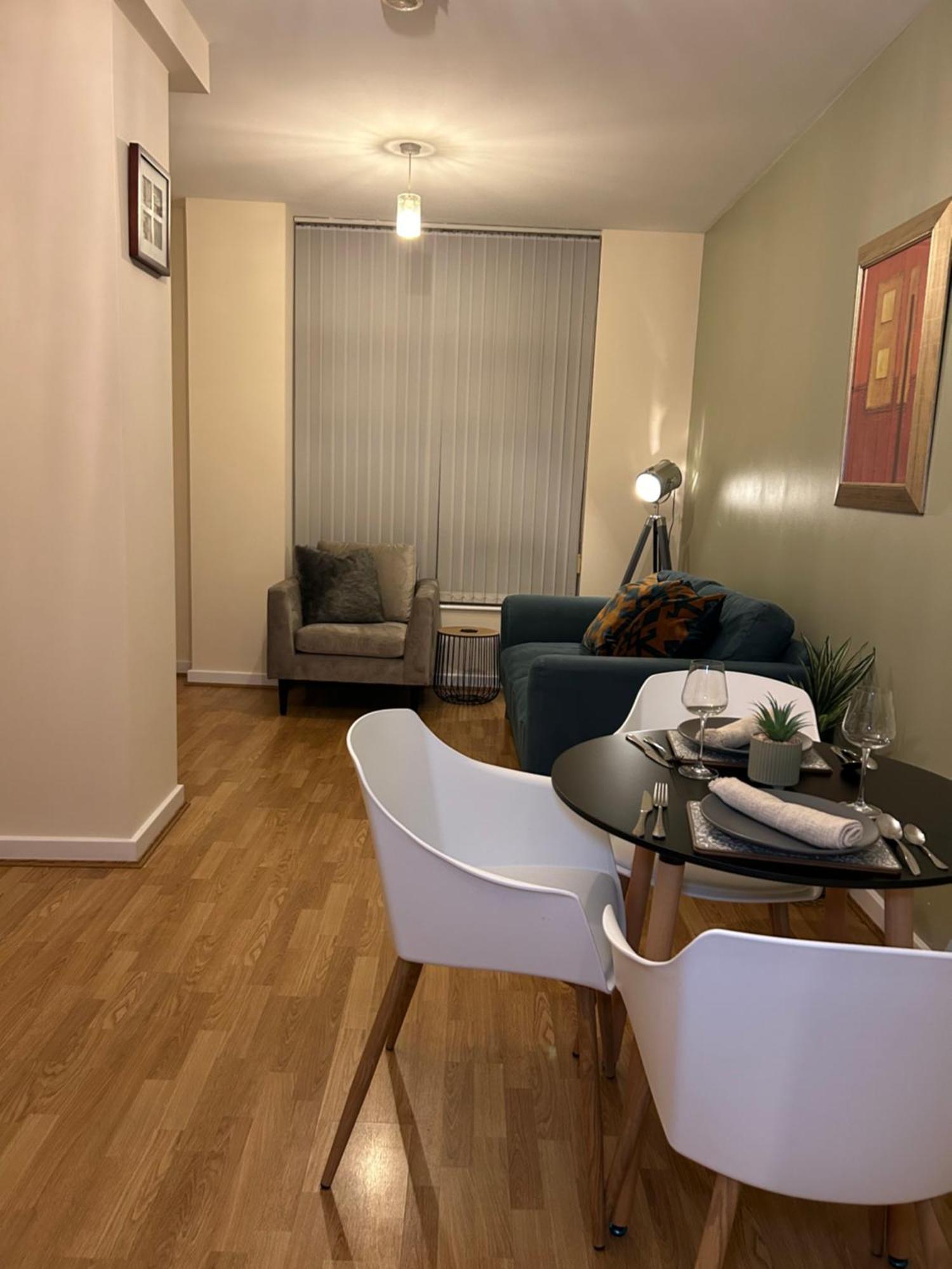Apartment -smart Tv - Free Parking Onsite *
